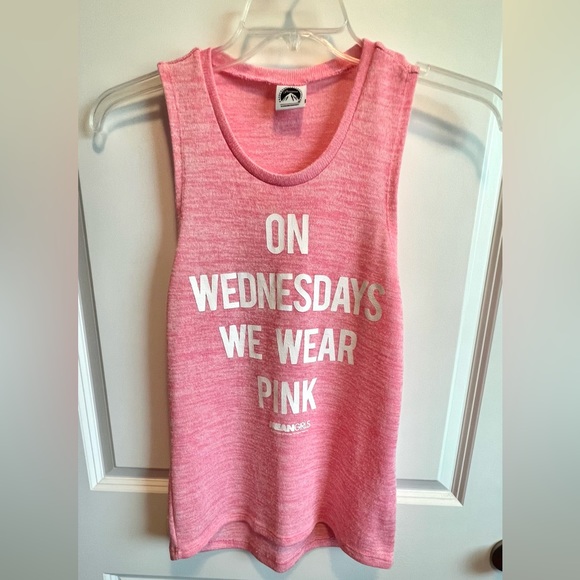 On Wednesdays We Wear Pink Paramount Pictures Mean Girls Tank Top size M - Picture 7 of 7
